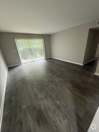 Building Photo - 220 Orchard Trace Ln