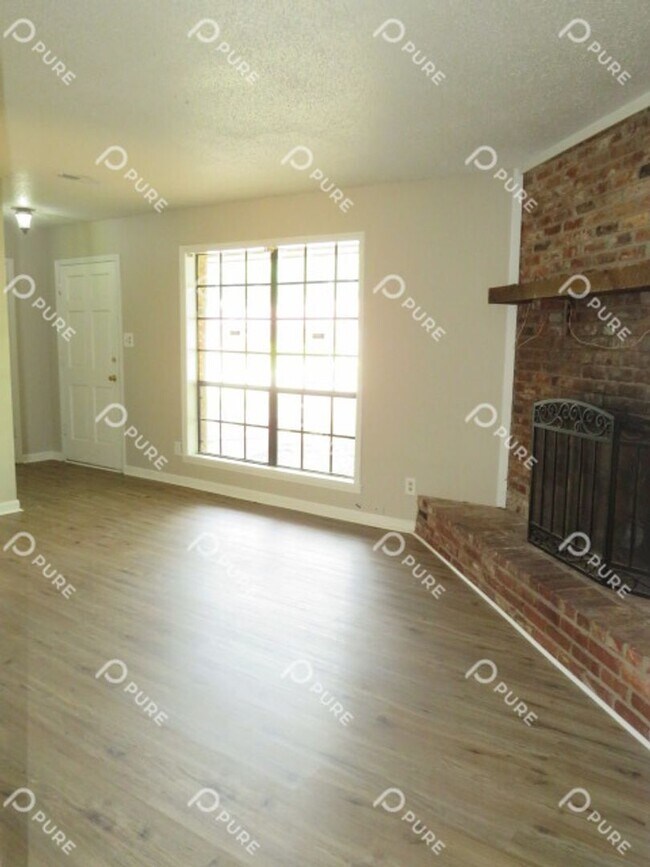 Foto del edificio - 3606 White Oak Way SW
