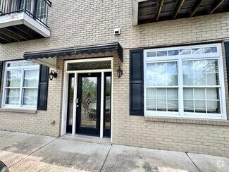 Building Photo - 98 Melrose Dr