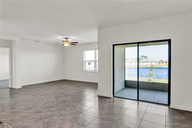 Foto del edificio - 5076 Marble St