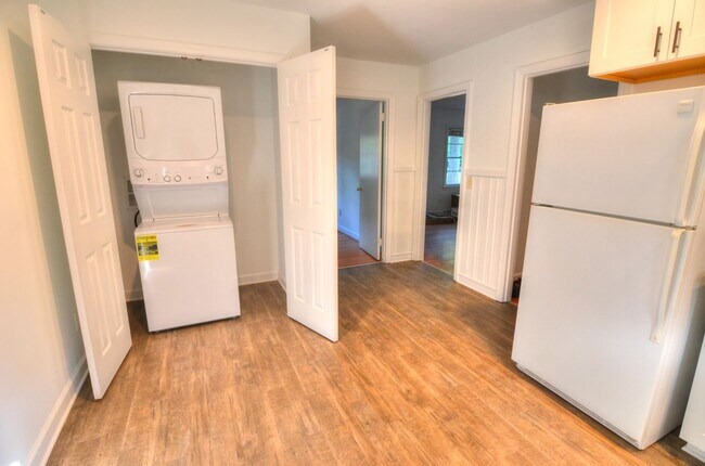 Building Photo - Charming Renovated 2 Bedroom Duplex in Car...