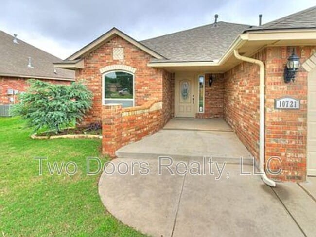 Photo - 10721 SW 31st Crt. House