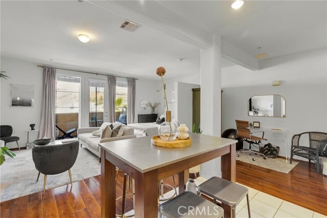 Primary Photo - 360 W Ave 26