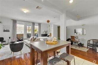 Building Photo - 360 W Ave 26