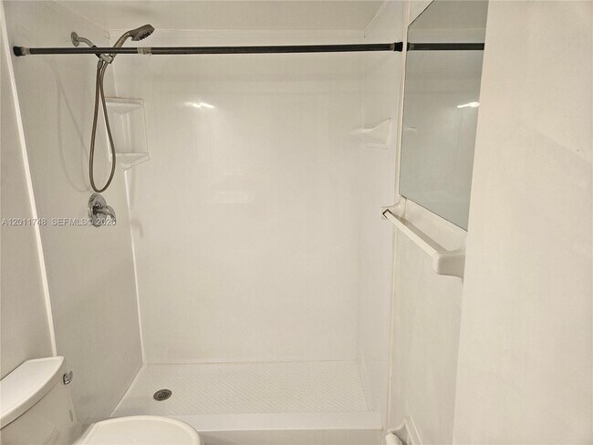 Foto del edificio - 7561 NW 16th St