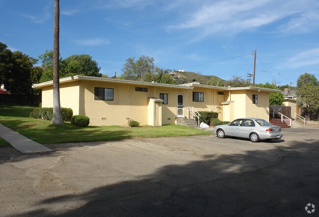 567 Catalina Dr Camarillo, CA 93010 Rentals Camarillo