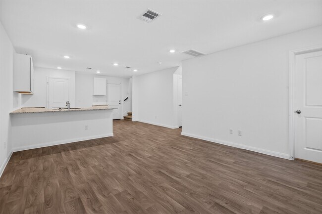 Foto del edificio - 11806 Holly Hurst Dr