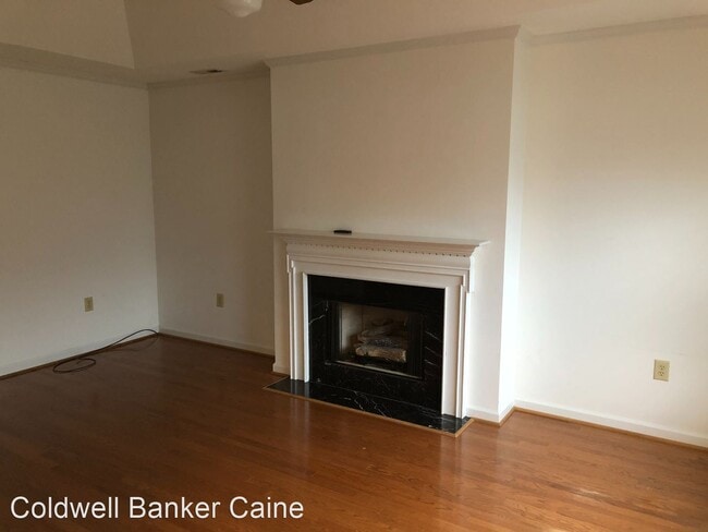 Building Photo - 3 br, 2 bath House - 5275 Pogue Street