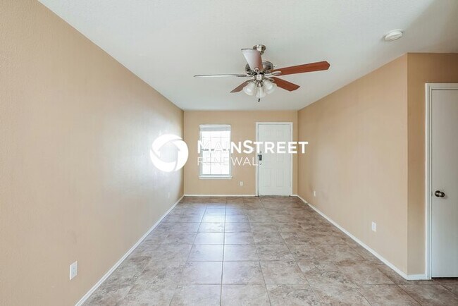 Building Photo - 3 Bedroom Pet-Friendly Home in San Antonio...