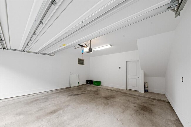 Foto del edificio - 1823 Drew St