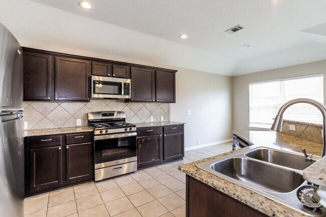 Foto del edificio - 1813 Sparrow Ln