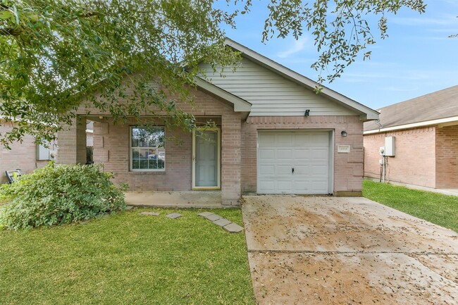 Building Photo - 13518 Woodring Ct