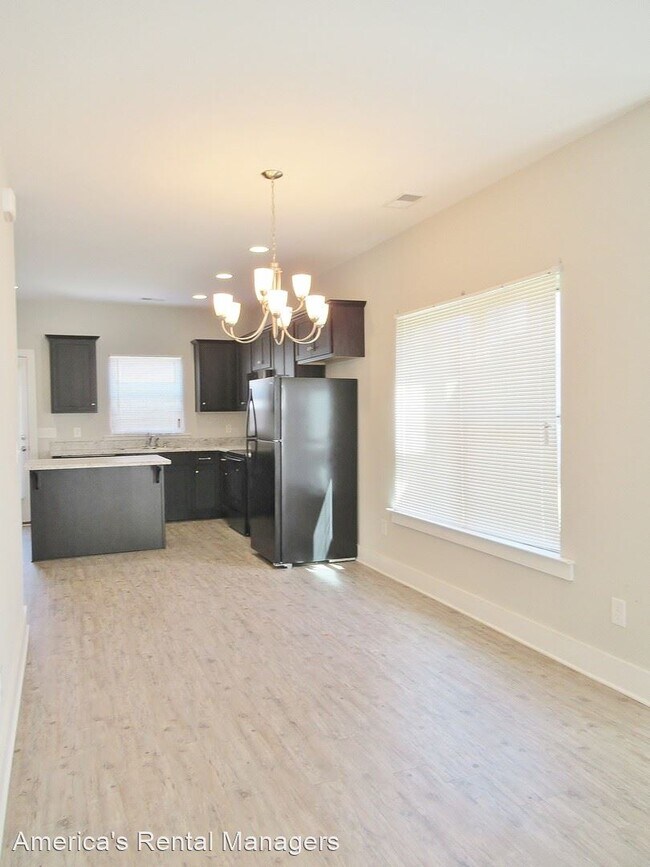 Foto del edificio - 4 br, 3 bath House - 14509 Griffin Street