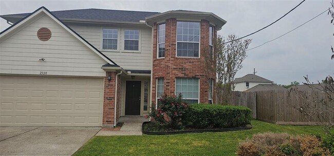 Foto del edificio - 2320 Shady Pine Dr