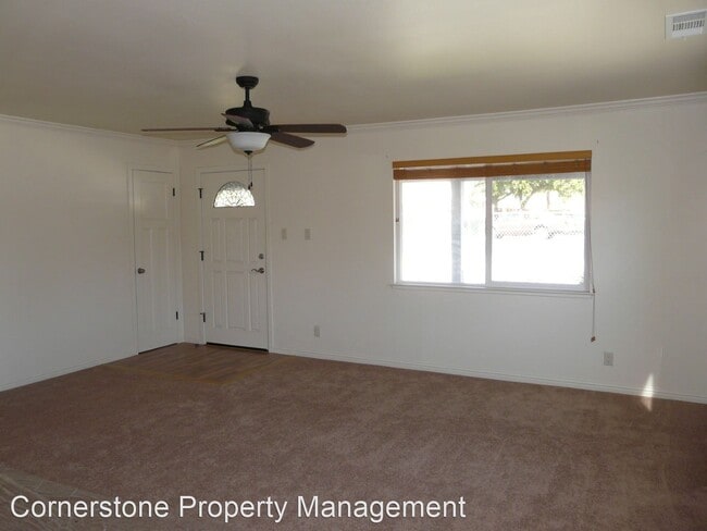 Foto del edificio - 2 br, 1 bath House - 1055 S. White Rd