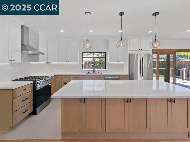 Foto del edificio - 3288 Hudson Ave