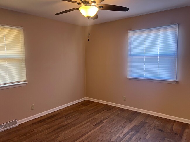 Building Photo - 5079 Byers Rd