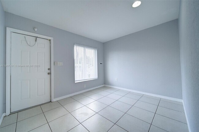 Foto del edificio - 10450 SW 172nd St