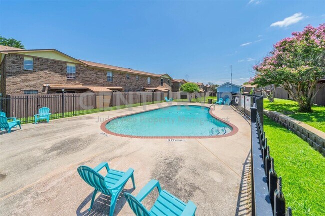 Foto del edificio - Beautifully Updated