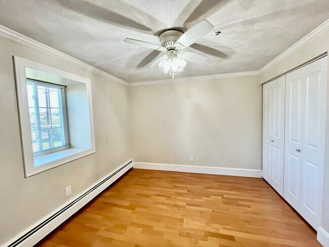 Building Photo - 500 Northshore Rd