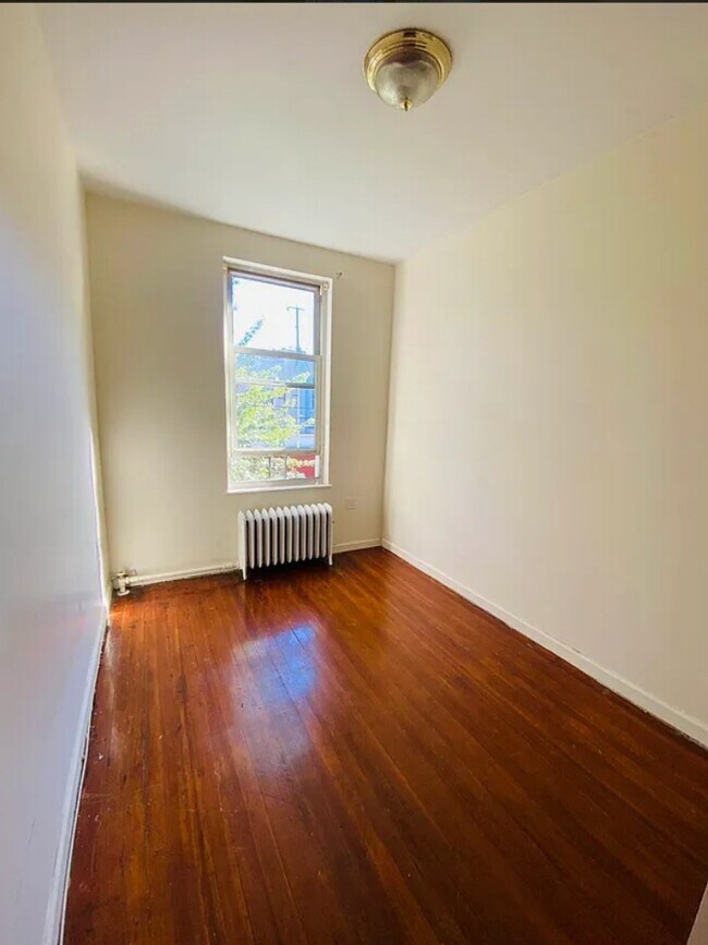 Foto del edificio - 2587 41st St