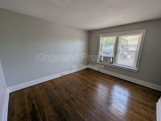 Foto del edificio - 5028 Chippewa St