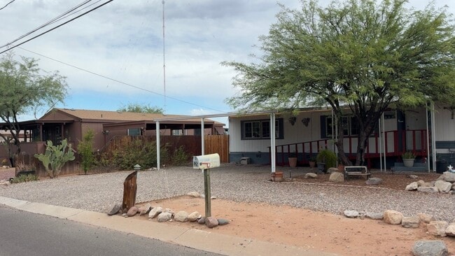 Foto del edificio - 526 W Pelaar Dr