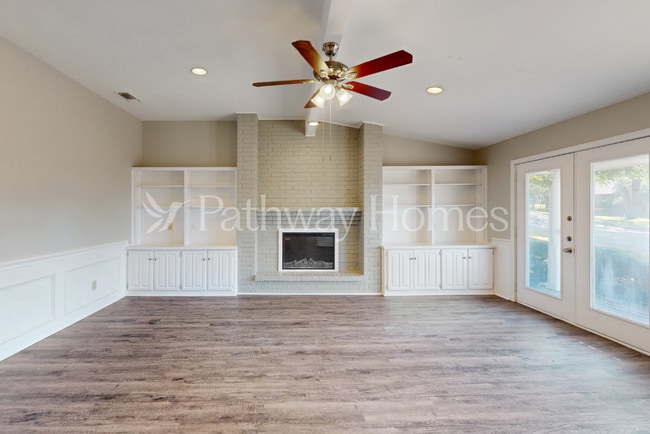 Building Photo - 608 Westway Dr
