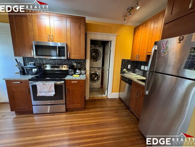 Photo - 136 Summer St Apartment