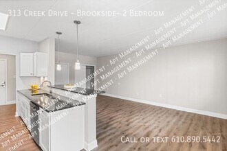 Building Photo - 313 Creek Dr