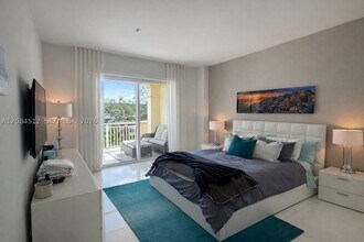 Building Photo - 250 Sunny Isles Blvd