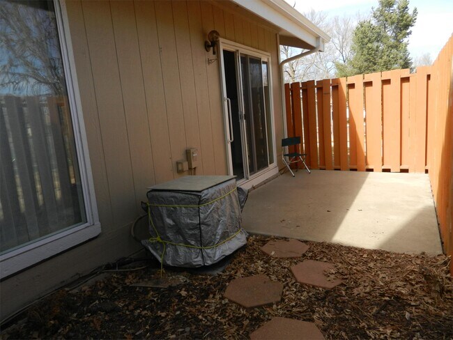 Foto del edificio - 8467 Everett Way