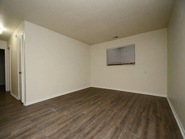 Foto del edificio - 4741 N 62nd St