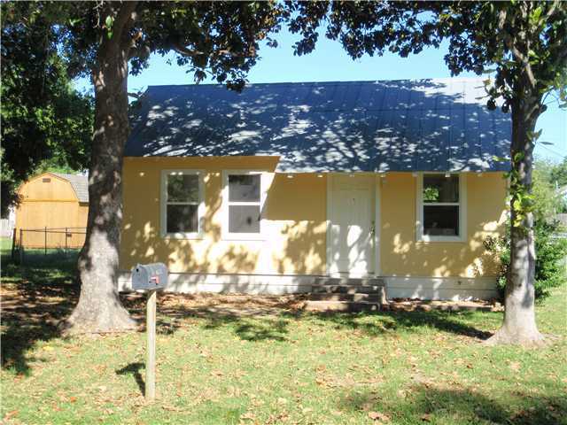 CUTE 1 BEDROOM / 1 BATH - SMITHVILLE HOME - CUTE  1 BEDROOM / 1 BATH - SMITHVILLE HOME
