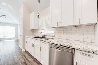 Building Photo - 20819 Grenoble Ln