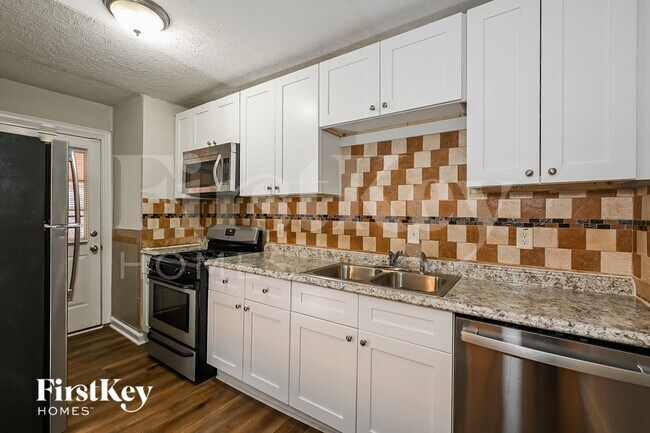 Building Photo - 1506 Spender Dr