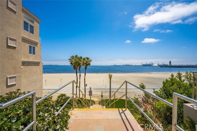 Building Photo - 14 Gaviota Ave