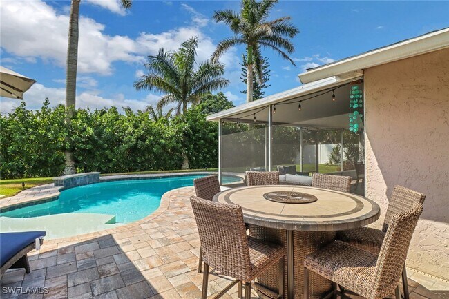 Foto del edificio - 2680 Longboat Dr