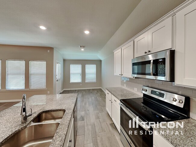 Foto del edificio - 124 Gentle Winds Rd