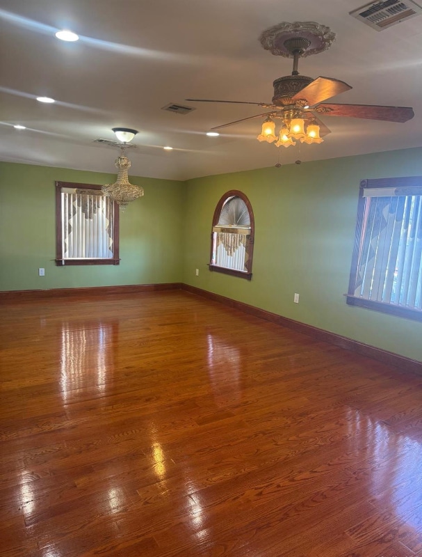 Foto del edificio - 85-19-8239 239th St