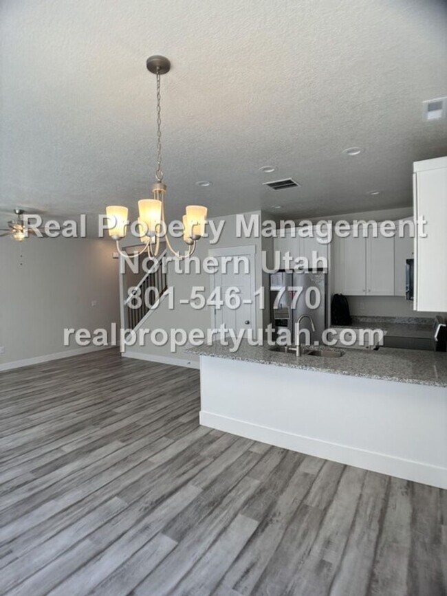 Building Photo - Newly Built 3 Bedroom 2.5 Bath Townhome in Morgan Available!