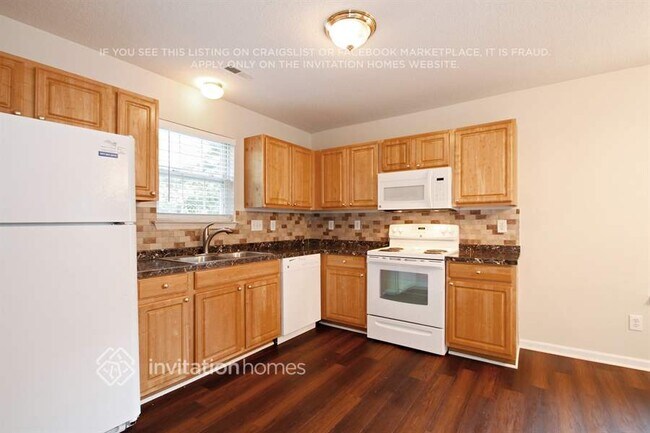 Foto del edificio - 3417 Hunting Wood Ct