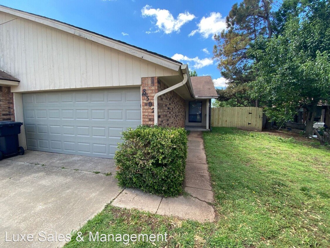 Primary Photo - 2 br, 2 bath House - 8302 NW 8th Street