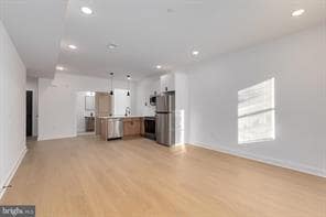 Building Photo - 2350 N 16th St
