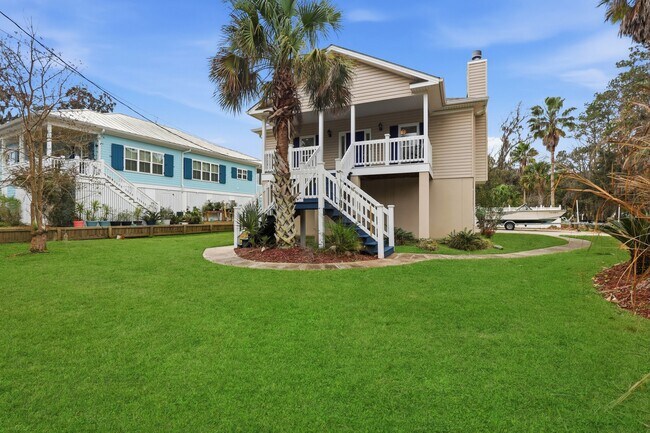 Building Photo - Lowcountry living on beautiful Whitemarsh Island