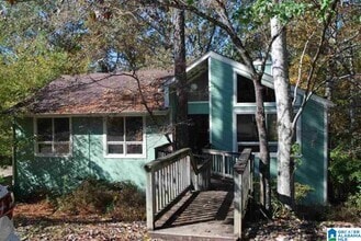 Building Photo - 5136 Selkirk Dr