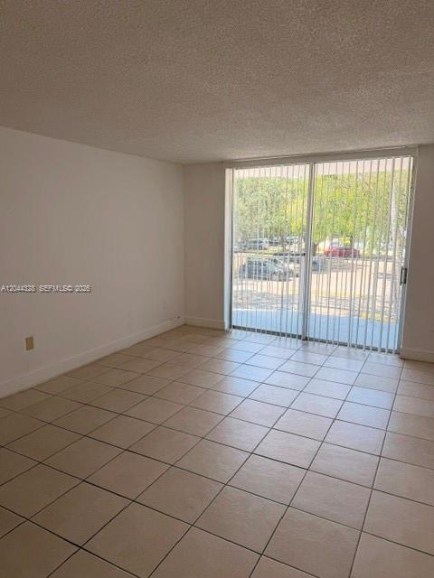Foto del edificio - 498 NW 165th St