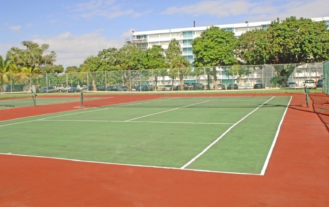 Cancha de tenis - The Ellington