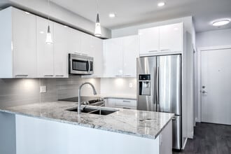 Building Photo - 20696 Eastleigh Cres