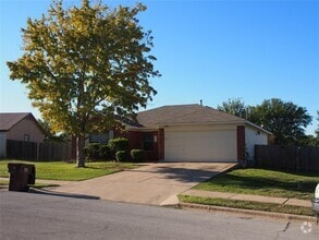 Building Photo - 1702 Verbena Way